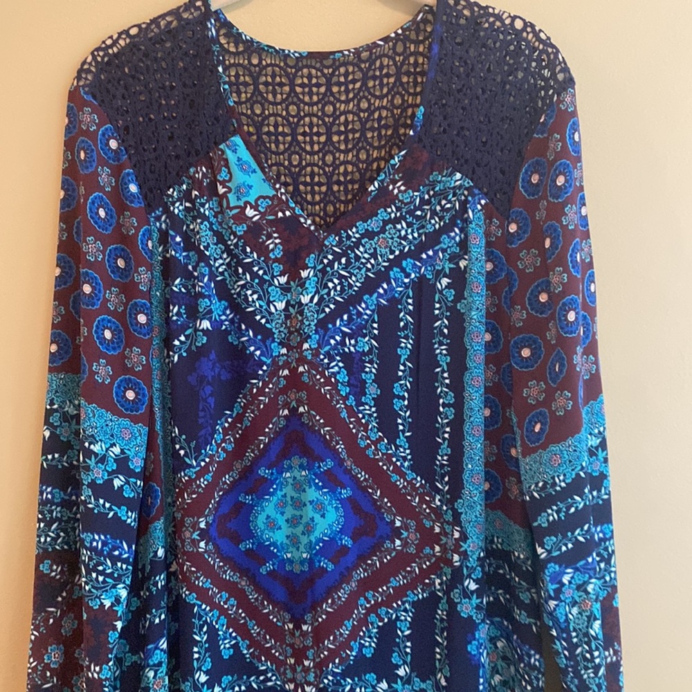 DR2 by Daniel Rainn Embroidered Pleated Back Long Sleeve